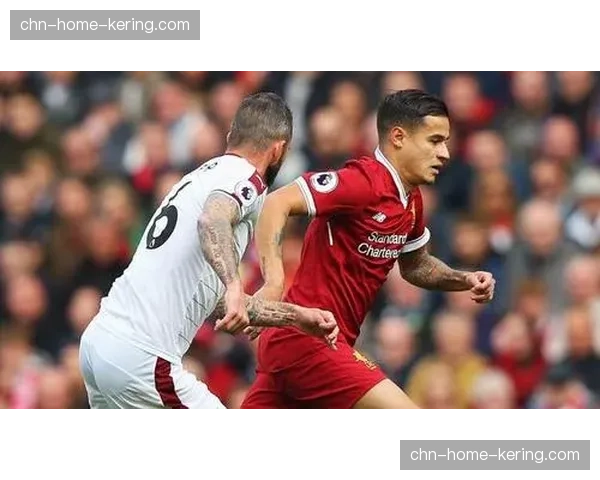 富勒姆前锋线交叉换位频繁 扰乱伯恩利防守盯人体系